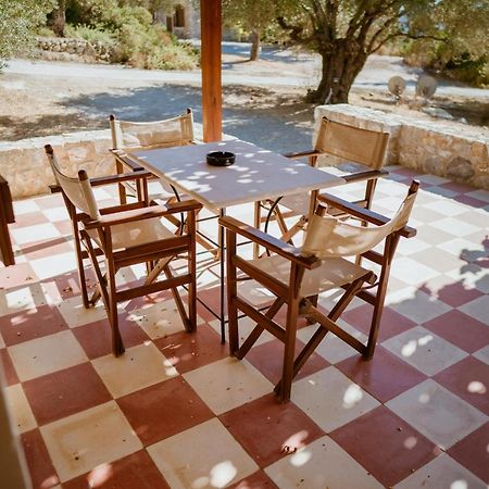Seafront Traditional Stone House In Sunset Olive Grove - B Alyfanta Εξωτερικό φωτογραφία