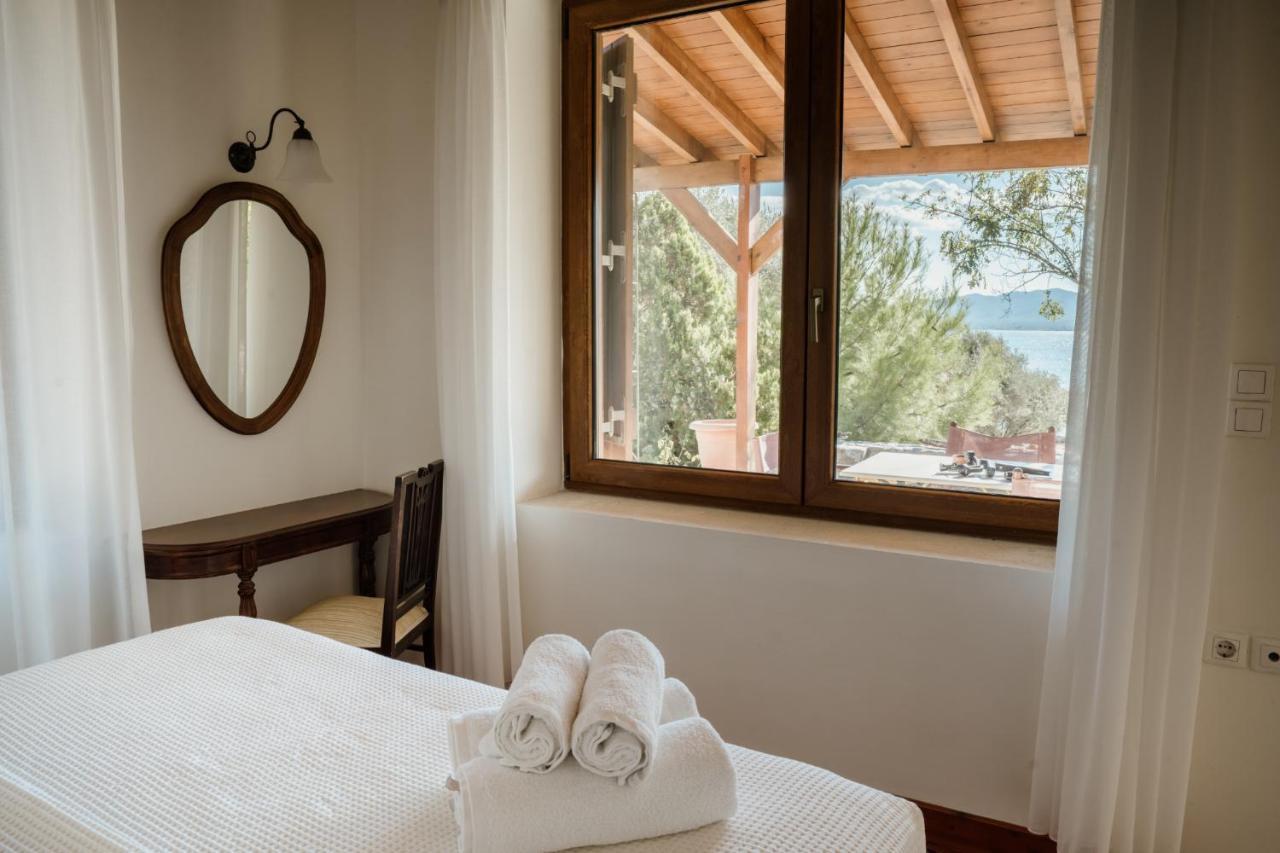 Seafront Traditional Stone House In Sunset Olive Grove - B Alyfanta Εξωτερικό φωτογραφία
