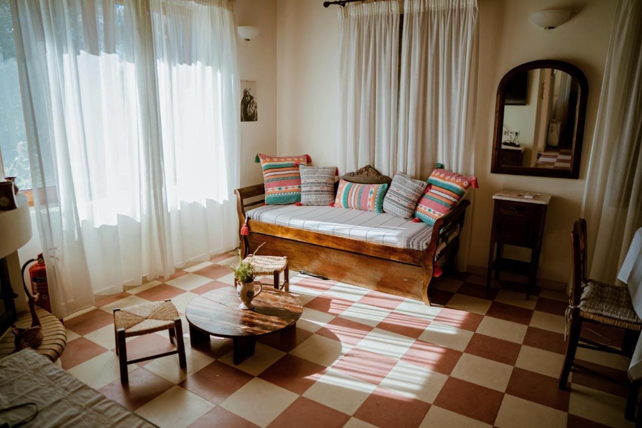 Seafront Traditional Stone House In Sunset Olive Grove - B Alyfanta Εξωτερικό φωτογραφία