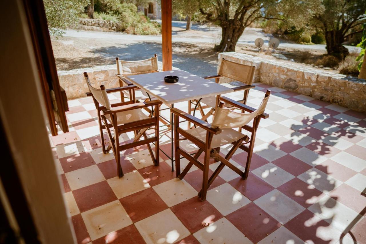 Seafront Traditional Stone House In Sunset Olive Grove - B Alyfanta Εξωτερικό φωτογραφία